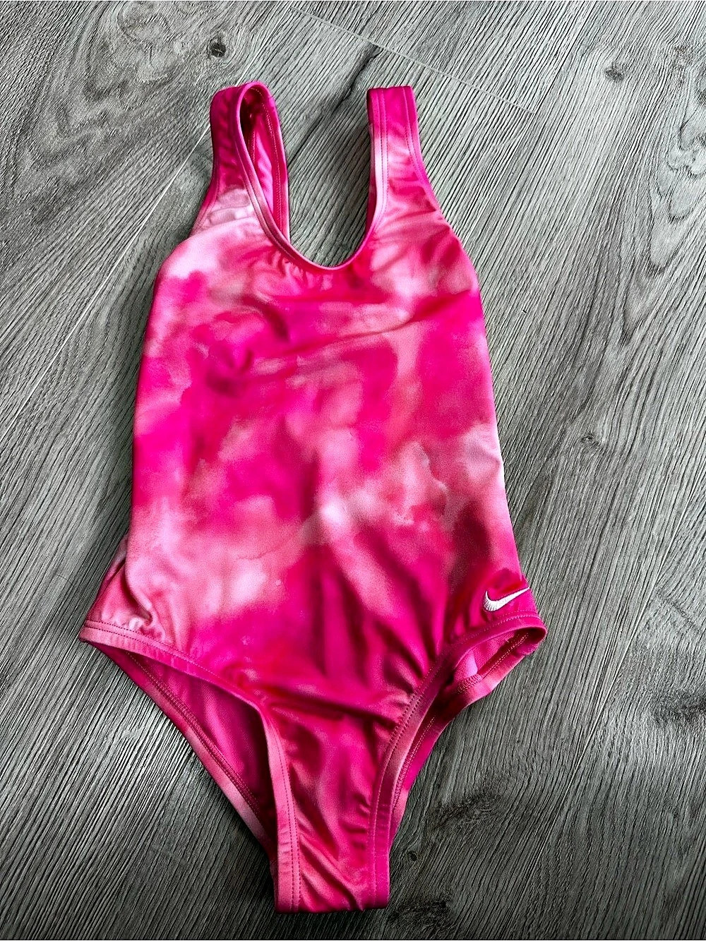 Nike Girls Pink Tie Dye U-Back One Piece Swimsuit Size XS NWOT Swim Essentials